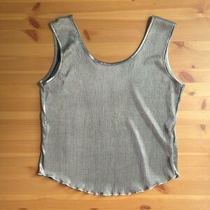 Metallic Silver Ribbed Tank Top 🪩